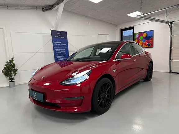 Tesla Model 3 2020 photo 4