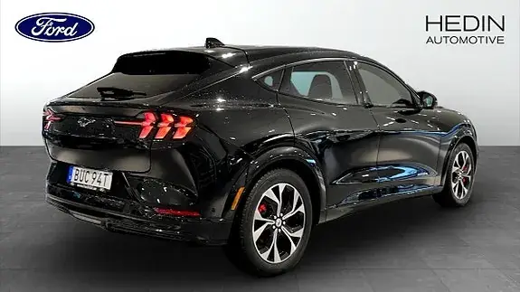 Ford Mustang Mach-E 2021 photo 2