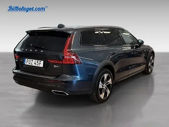 Volvo V60 Cross Country 2022 photo 4
