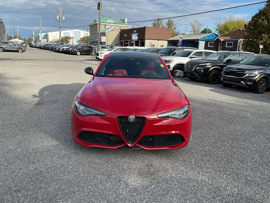 Alfa Romeo Giulia 2021 photo 5