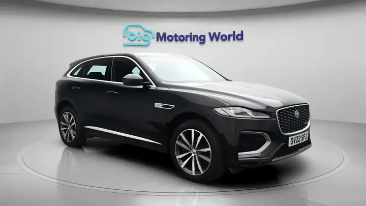 Jaguar F-Pace 2022 photo 2