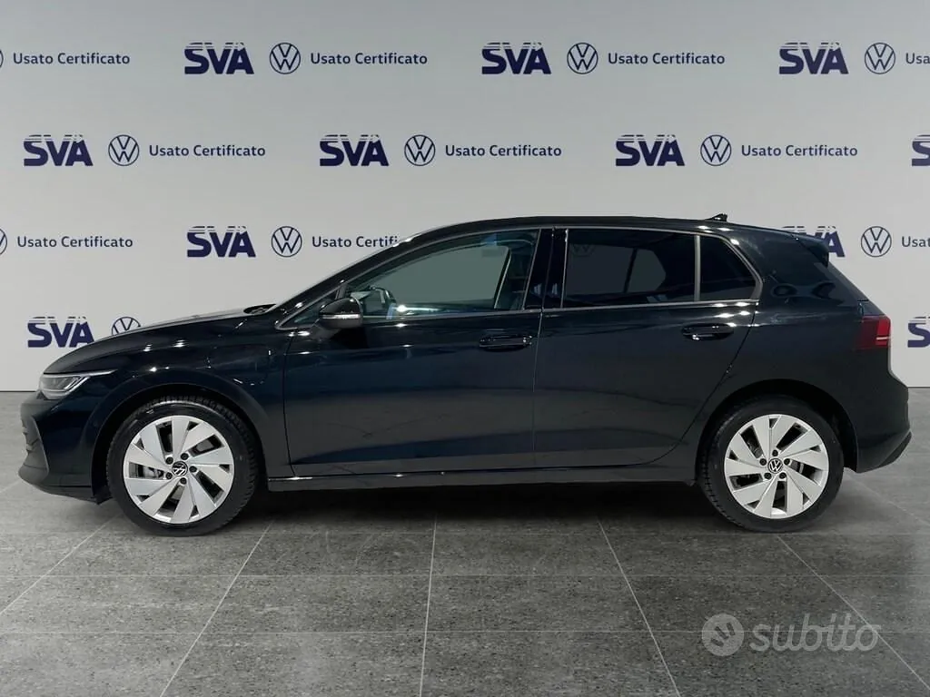 Volkswagen Golf 2025 photo 3