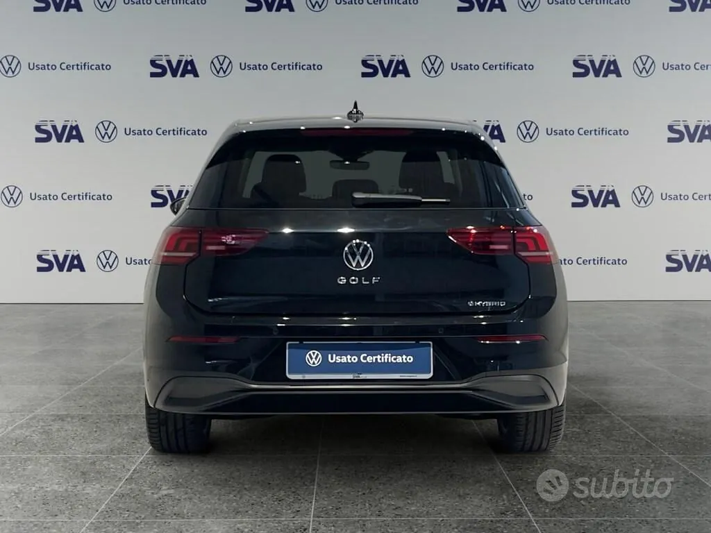 Volkswagen Golf 2025 photo 5