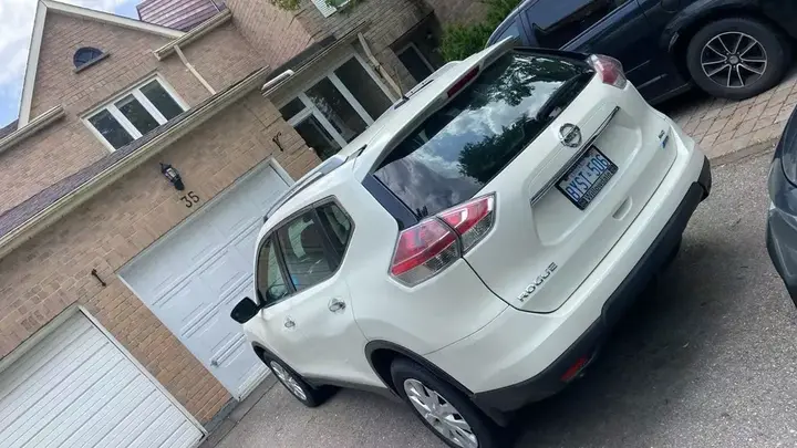 Nissan Rogue 2015 photo 2