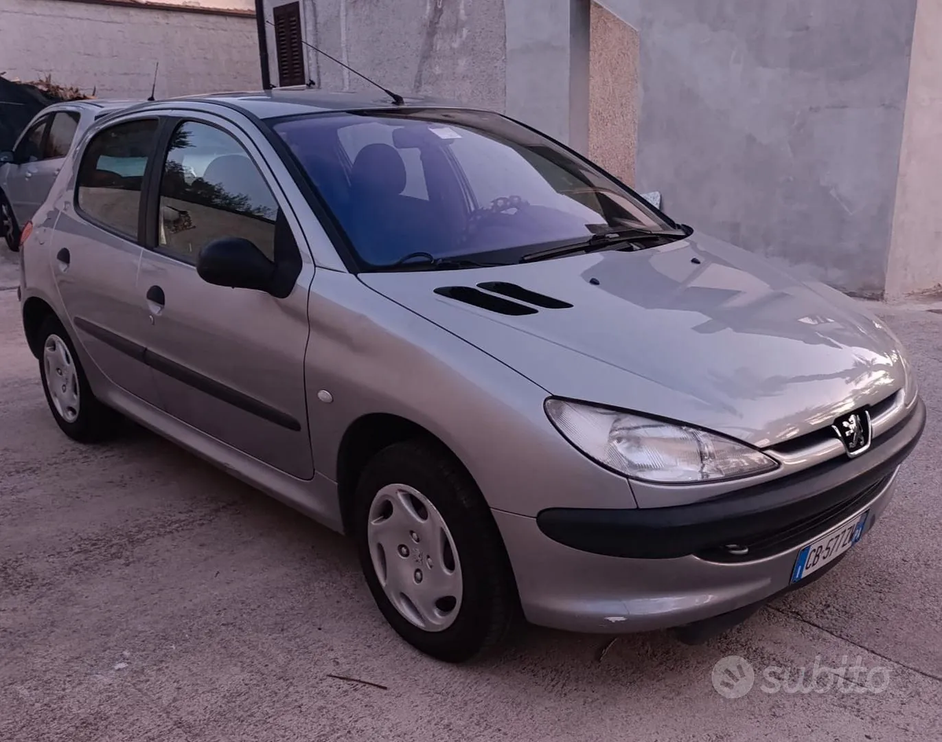 Peugeot 206 2002 photo 2