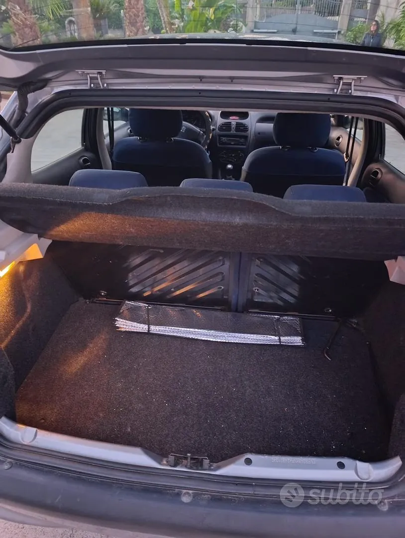 Peugeot 206 2002 photo 4