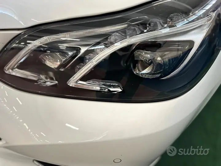 Mercedes-Benz E 220 2015 photo 4