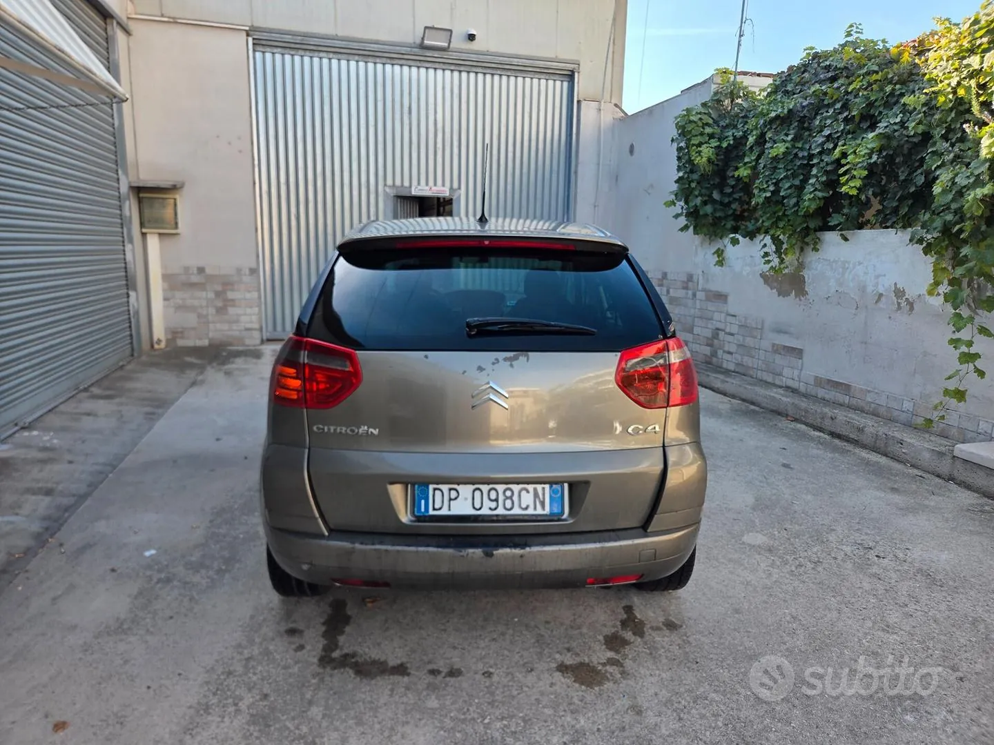 Citroen C4 Picasso 2008 photo 4