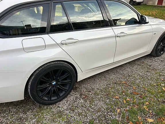 BMW 318D 2013 photo 4