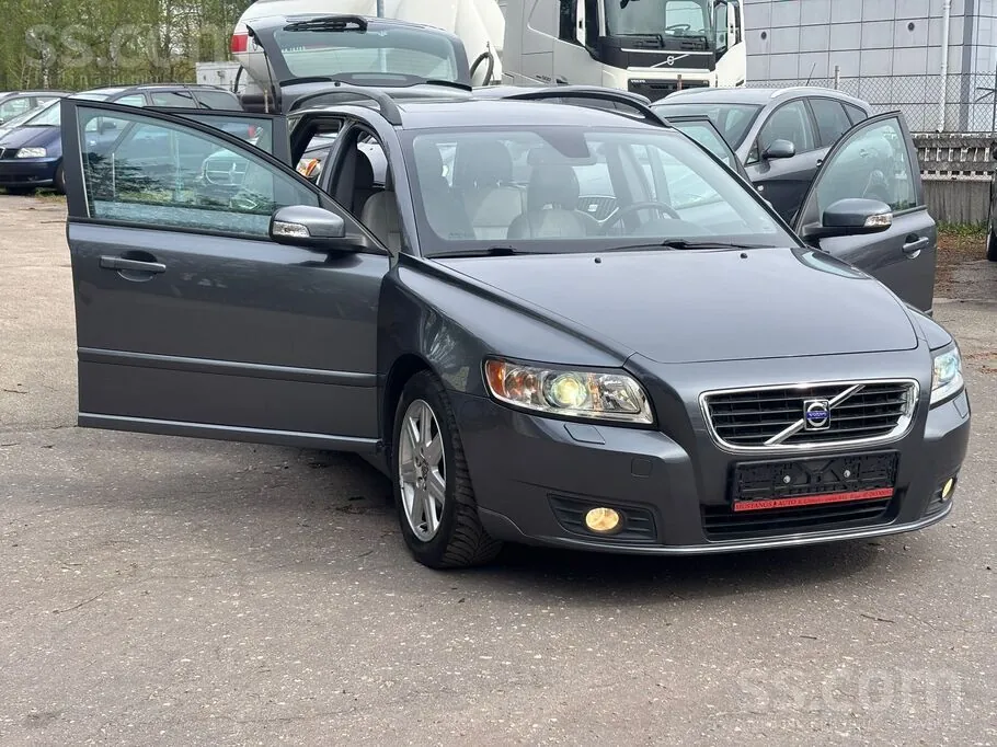 Volvo V50 2008 photo 5
