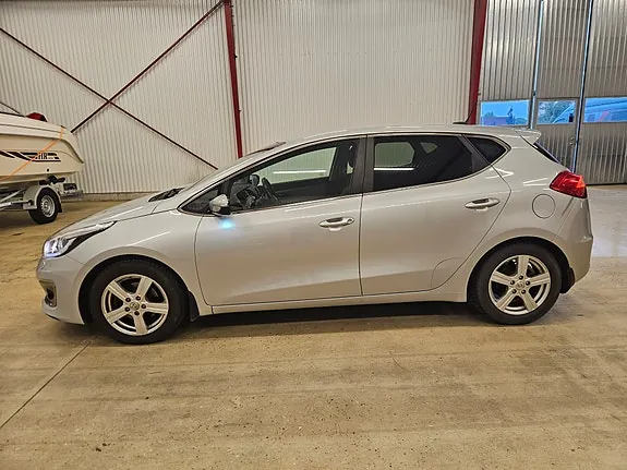 Kia Ceed 2016 photo 2