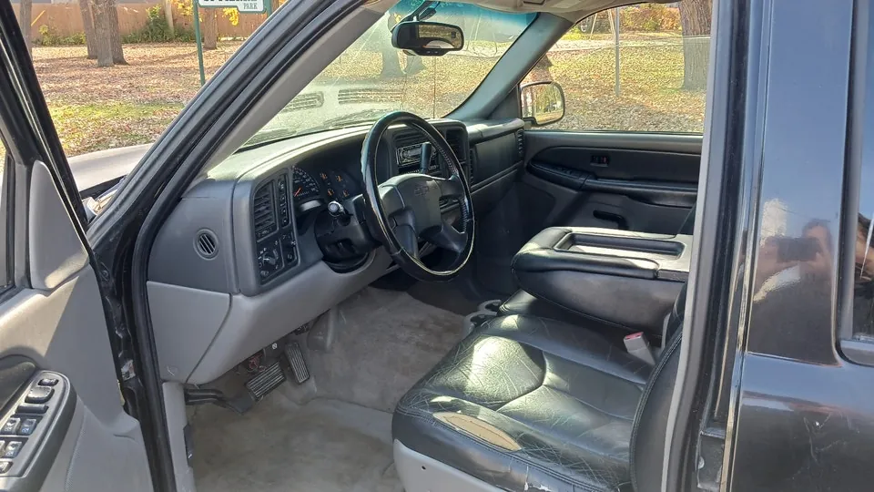 Chevrolet Tahoe 2003 photo 2