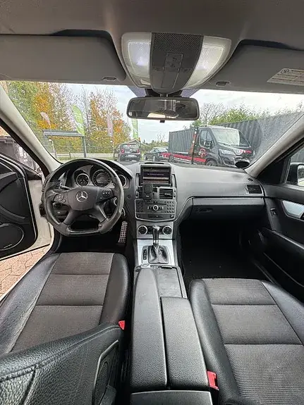 Mercedes-Benz C 220 2010 photo 5