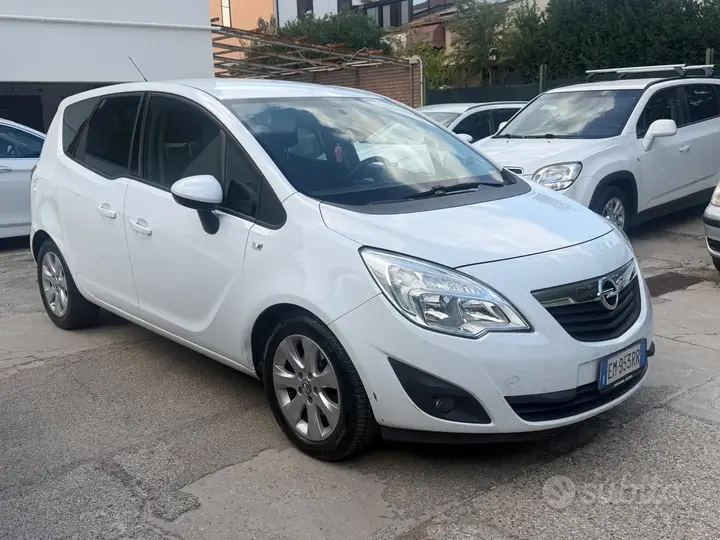 Opel Meriva 2012 photo 2