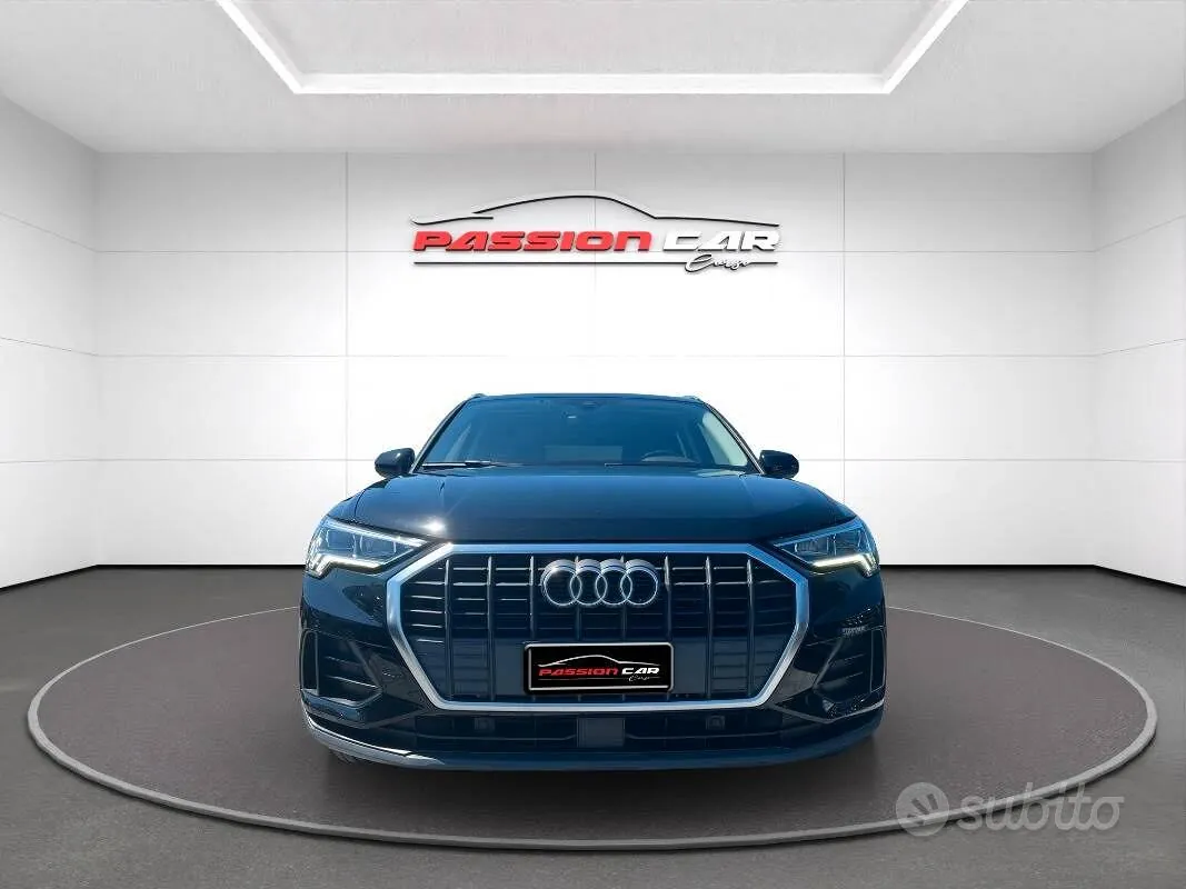Audi Q3 2023 photo 2