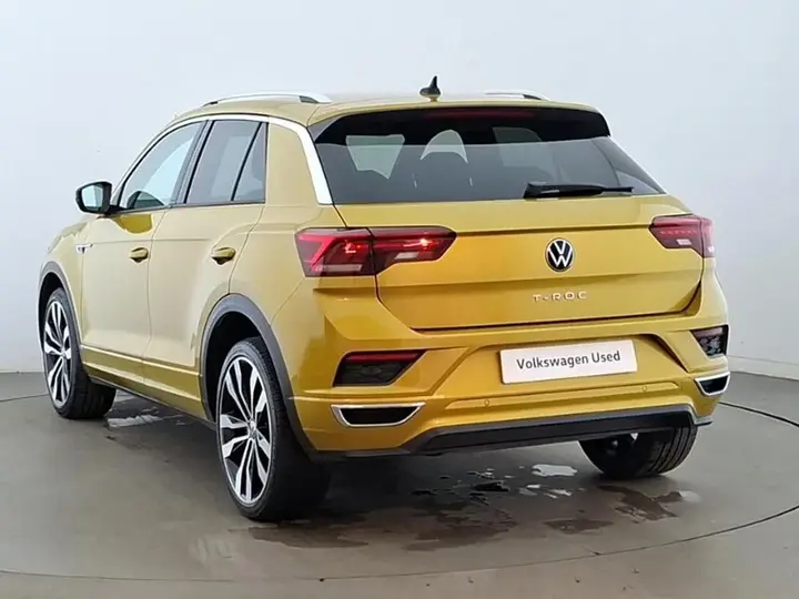 Volkswagen T-Roc 2021 photo 2
