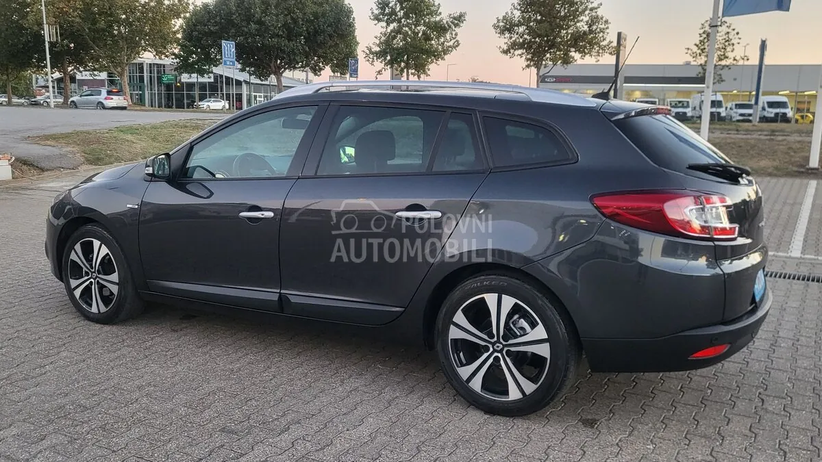 Renault Megane 2011 photo 4