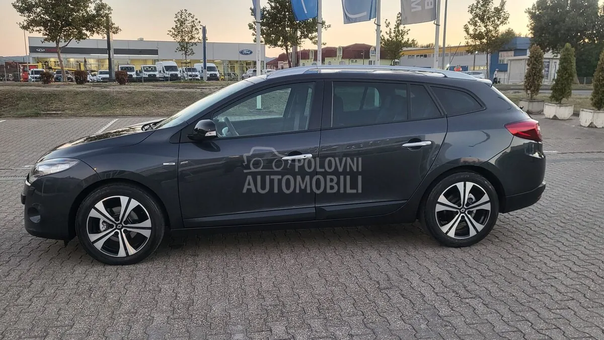 Renault Megane 2011 photo 3