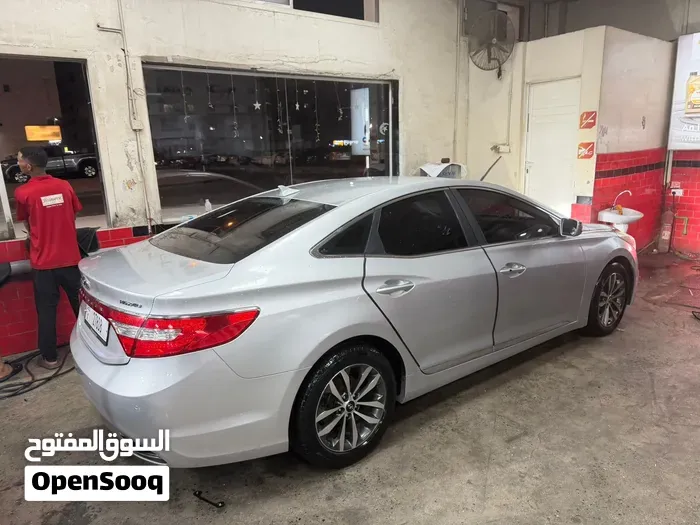 Hyundai Grandeur 2011 photo 4
