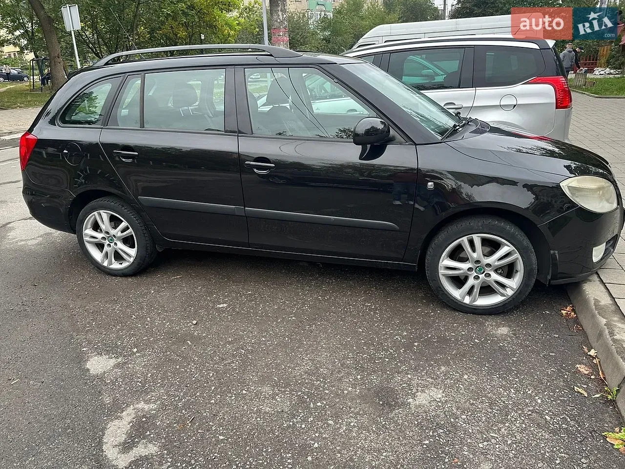 Skoda Fabia 2009 photo 3
