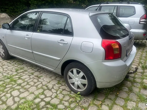 Toyota Corolla 2004 photo 2