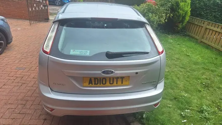 Ford Focus 2010 photo 3