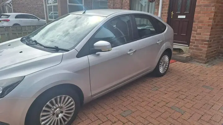 Ford Focus 2010 photo 4