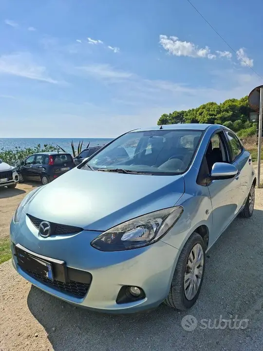 Mazda 2 2007 photo 3