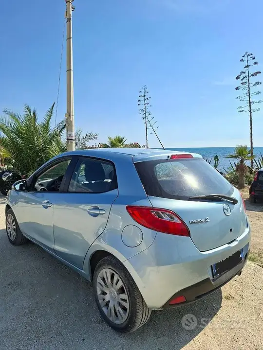 Mazda 2 2007 photo 5