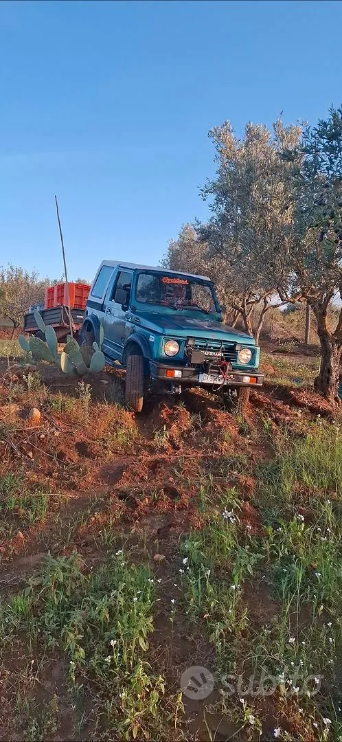 Suzuki Samurai 1989 photo 2