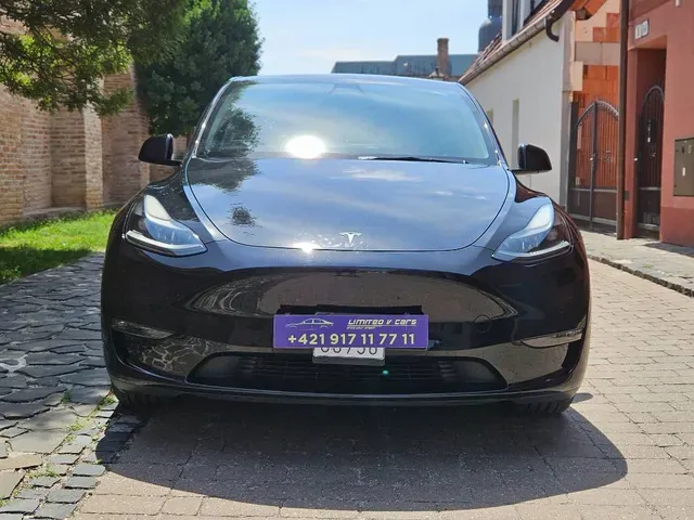 Tesla Model Y 2022 photo 4