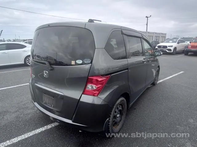 Honda Freed 2009 photo 4