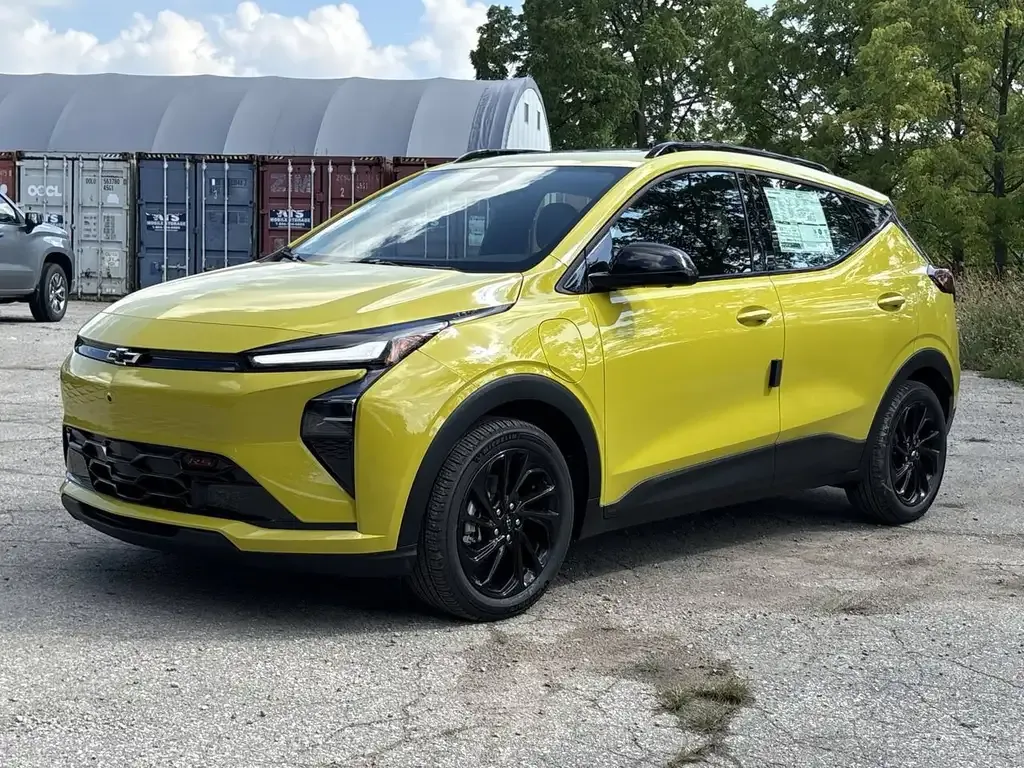 Chevrolet Bolt 2027 photo 4
