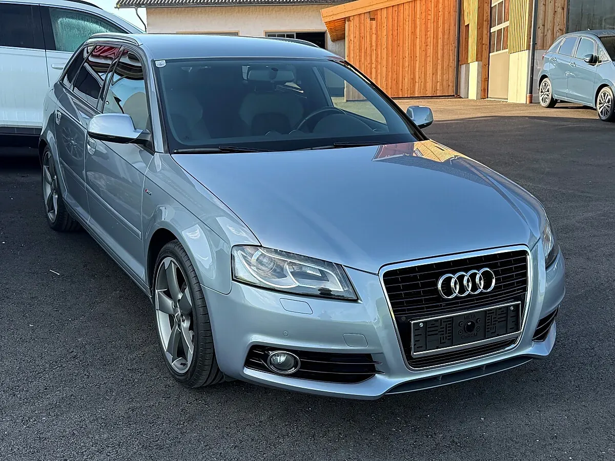 Audi A3 2012 photo 3