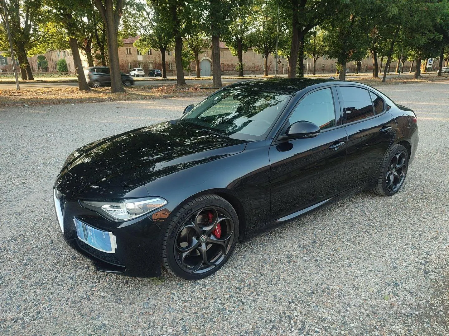 Alfa Romeo Giulia 2018 photo 2