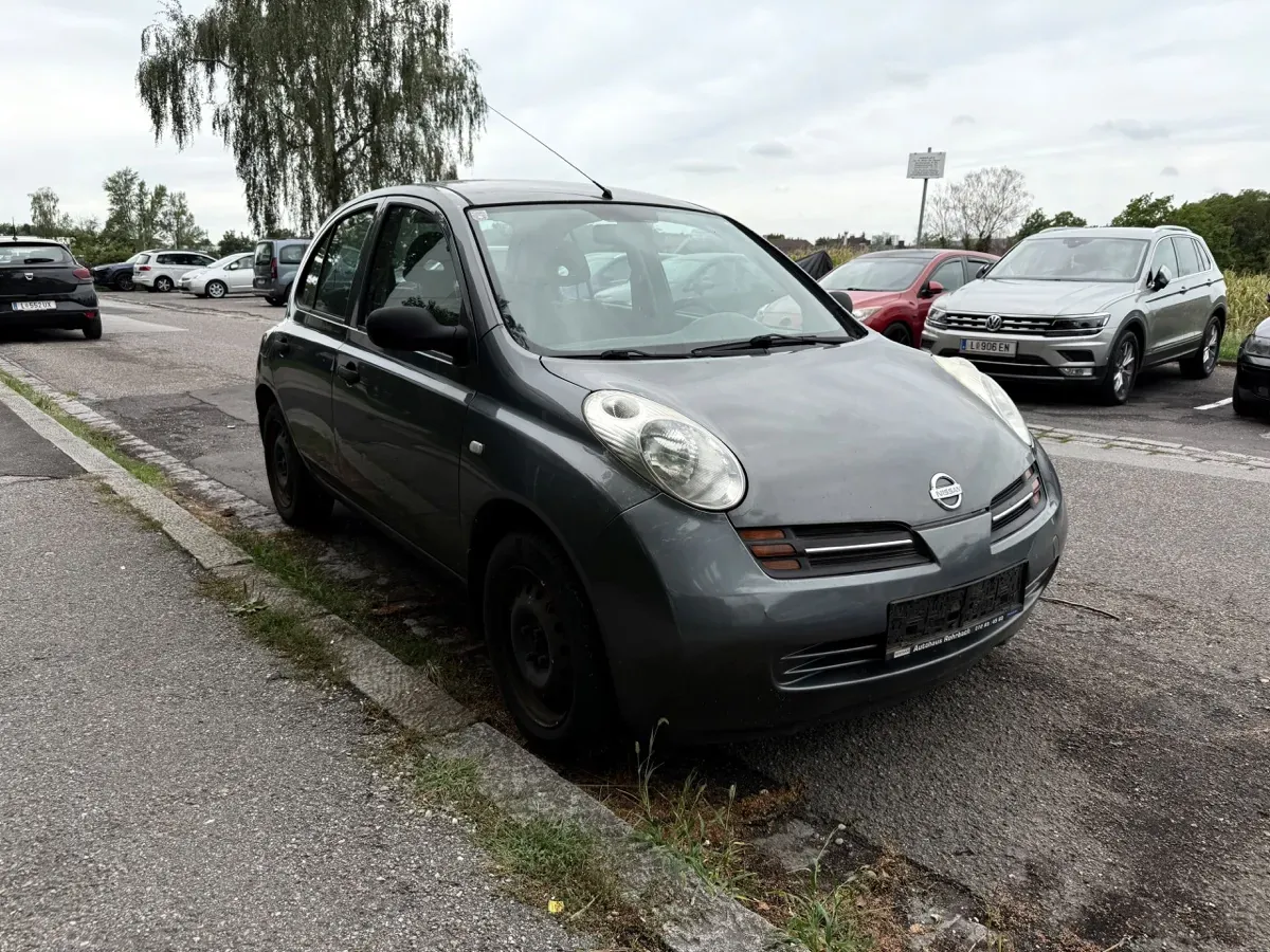 Nissan Micra 2004 photo 3