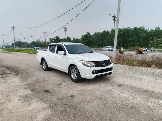 Mitsubishi Triton
