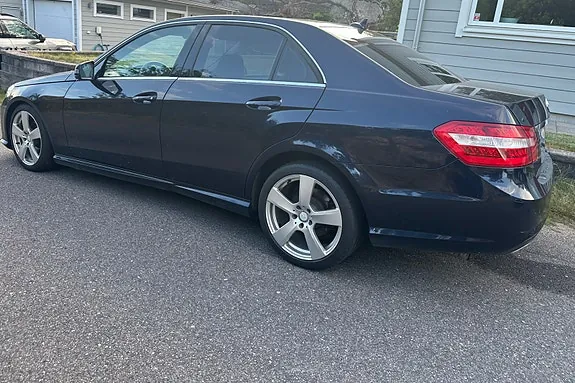 Mercedes-Benz E220