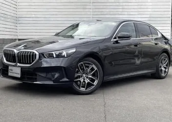 BMW 523I Exclusive 2024 photo 2