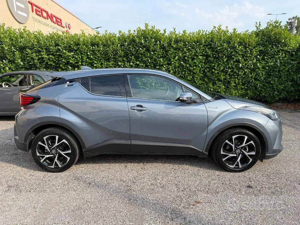 Toyota C-Hr 2020 photo 4