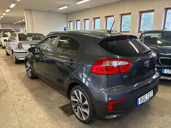 Kia Rio 2015 photo 4