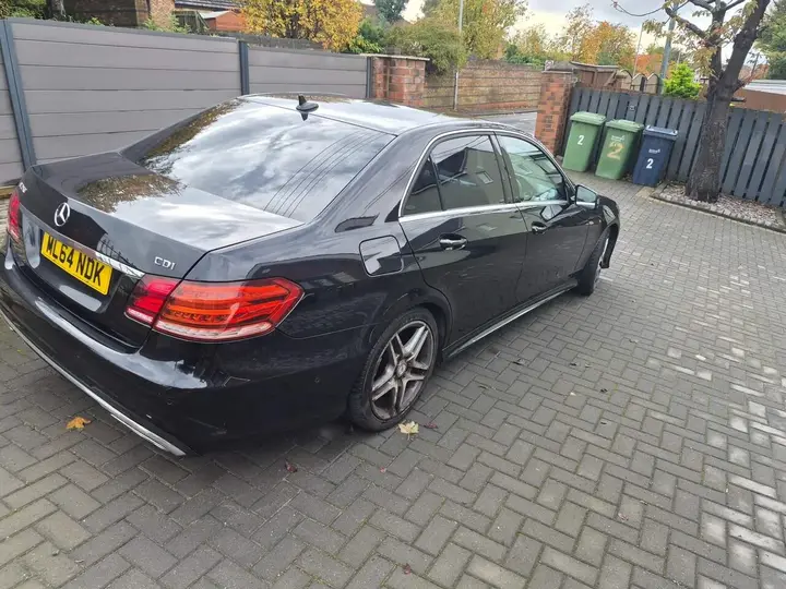 Mercedes-Benz E-Class 2014 photo 5