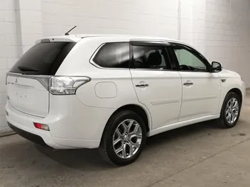 Mitsubishi Outlander 2014 photo 3
