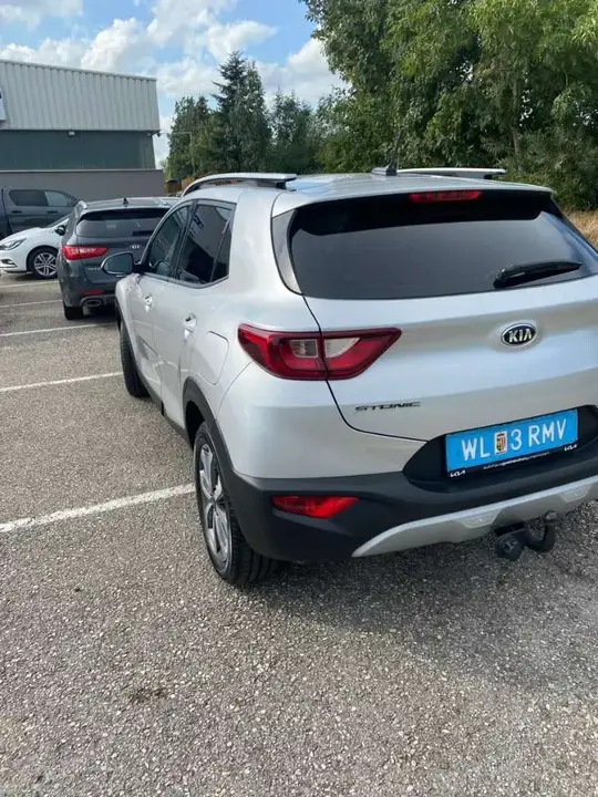 Kia Stonic 2021 photo 2