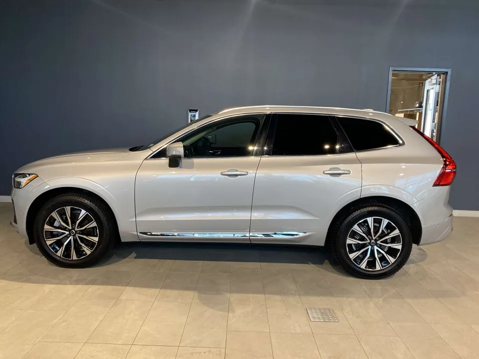 Volvo Xc60 2023 photo 2