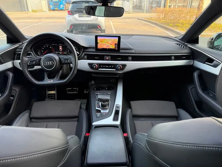 Audi A5 2019 photo 2
