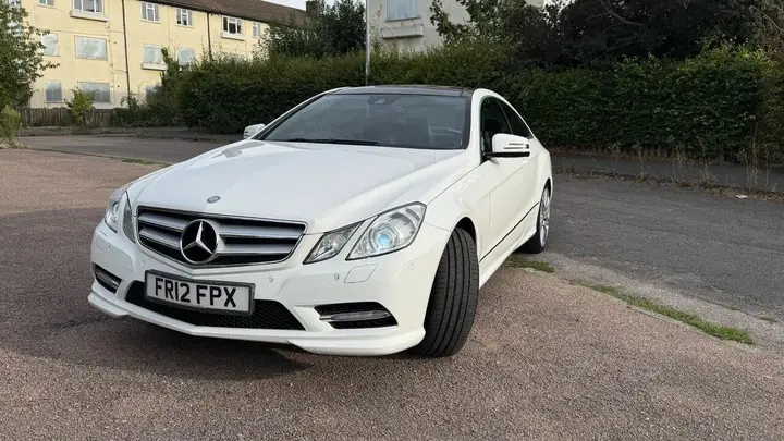 Mercedes-Benz E-Class 2012 photo 5