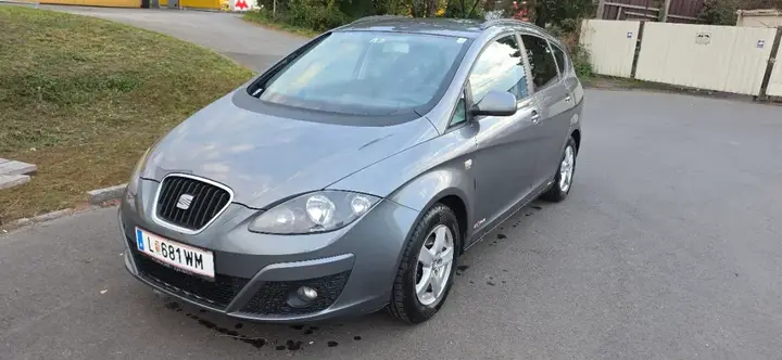 Seat Altea Xl 2012 photo 2