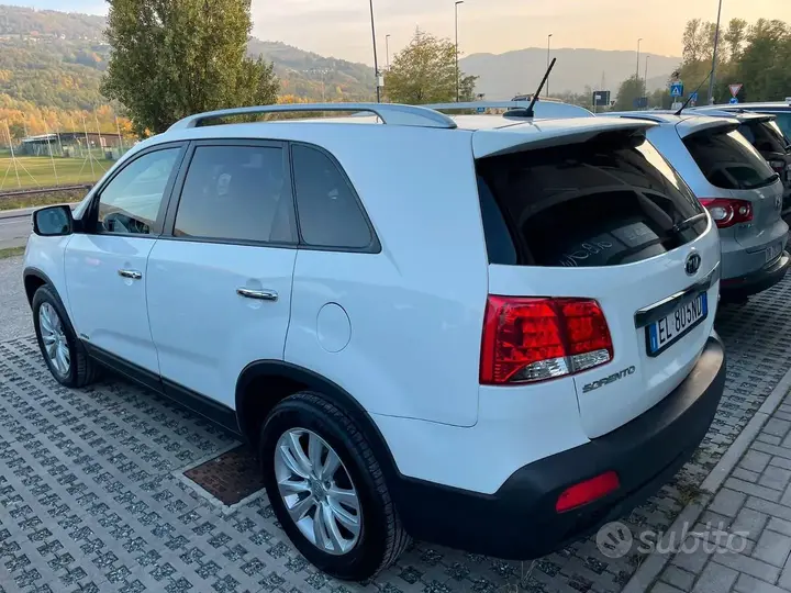 Kia Sorento 2012 photo 2