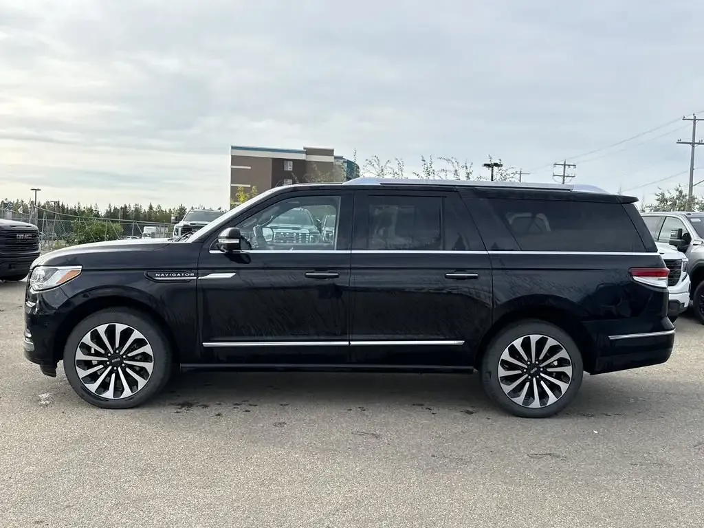 Lincoln Navigator 2023 photo 5